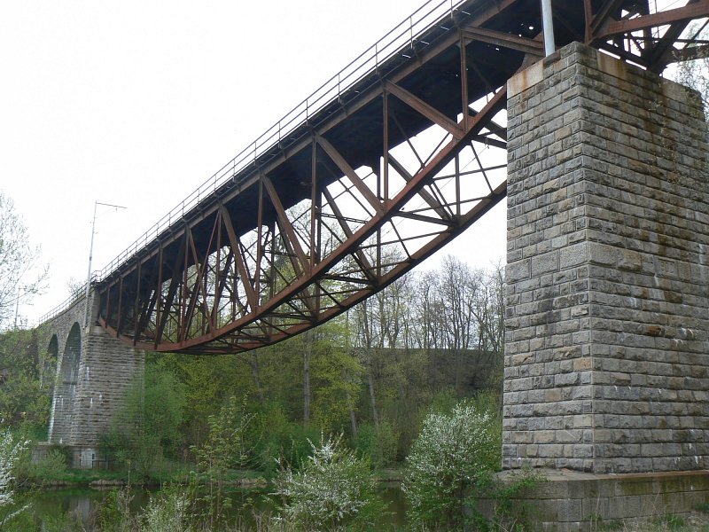 Assessment of steel heritage bridges